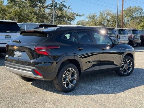 New 2026 Chevrolet Trax LT w/ LT Convenience Package image 7