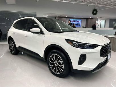 New 2024 Ford Escape SE w/ PHEV Premium Package