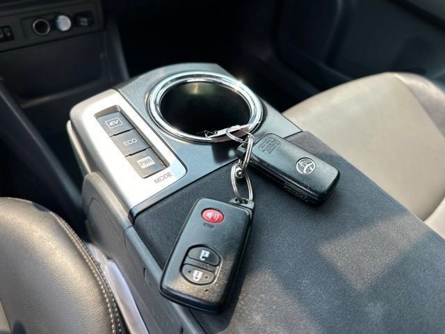 Used 2012 Toyota Prius V Five FWD image 35