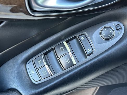 Used 2018 INFINITI Q50 Luxe AWD/4WD image 13