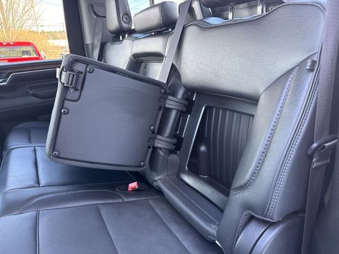 Used 2024 GMC Sierra 3500 Denali w/ Denali Reserve Package image 18