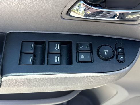 Used 2014 Honda Odyssey Touring image 14