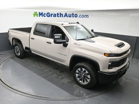 New 2026 Chevrolet Silverado 2500 Custom w/ Custom Value Package AWD/4WD image 3