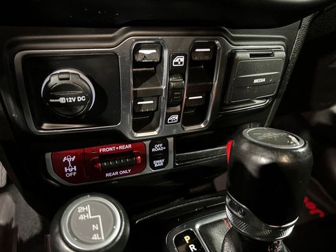 Used 2022 Jeep Gladiator Rubicon w/ Trailer Tow Package image 33