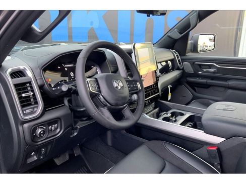 New 2026 RAM 1500 Laramie AWD/4WD image 6