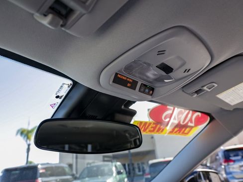 Used 2025 Chevrolet Trax ACTIV w/ Driver Confidence Package image 31