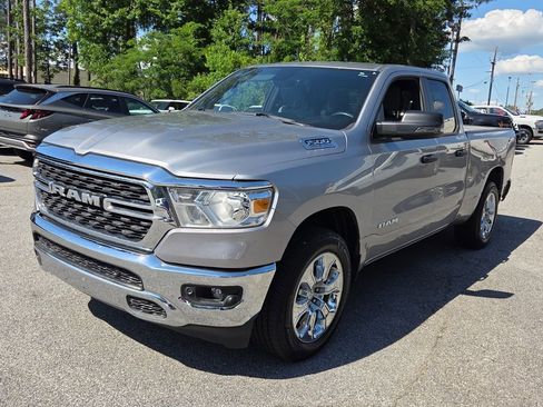 Used 2023 RAM 1500 Big Horn AWD/4WD image 3