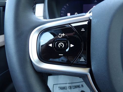 Certified 2026 Volvo XC90 B6 Plus AWD/4WD image 19