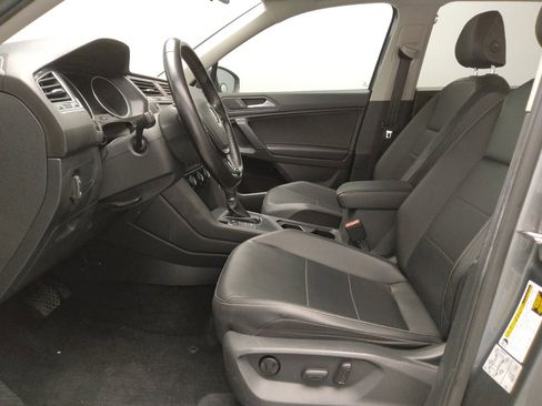 Used 2019 Volkswagen Tiguan SEL R-Line image 17