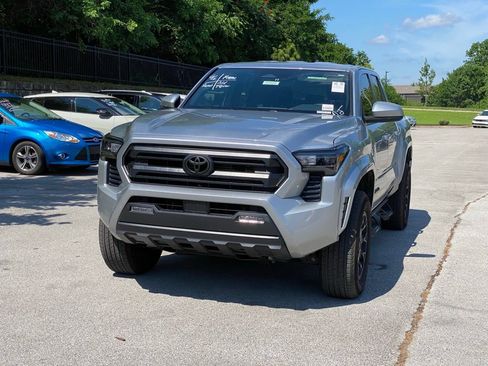 Used 2024 Toyota Tacoma SR5 RWD image 3