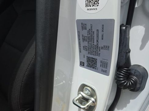 Used 2024 Chevrolet Colorado W/T RWD image 29