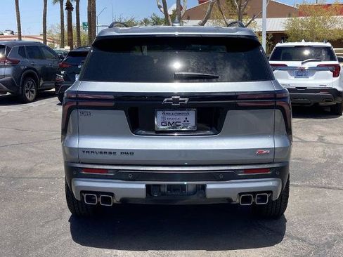 Used 2026 Chevrolet Traverse Z71 w/ LPO, Floor Liner Package AWD/4WD image 5