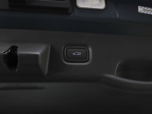 Used 2023 Hyundai Ioniq 5 Limited image 18