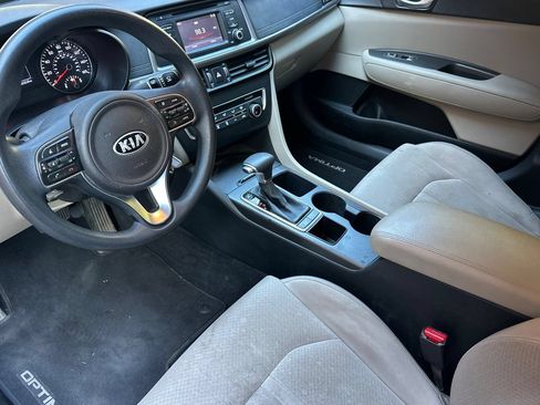Used 2016 Kia Optima LX w/ Paint Protection Film Package FWD image 10