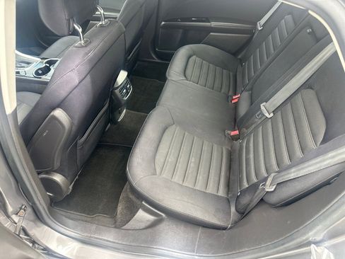 Used 2014 Ford Fusion SE image 11