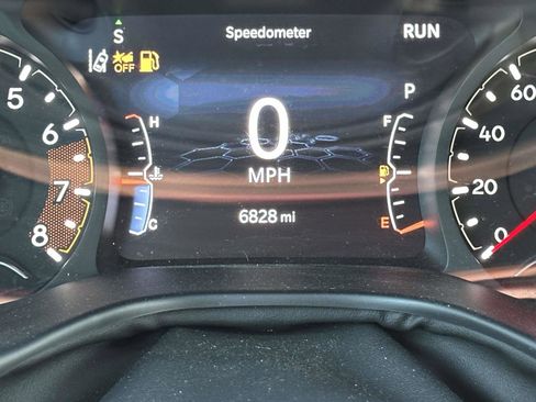 Used 2024 Jeep Compass Limited image 21