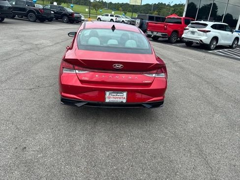 Used 2023 Hyundai Elantra Limited FWD image 36