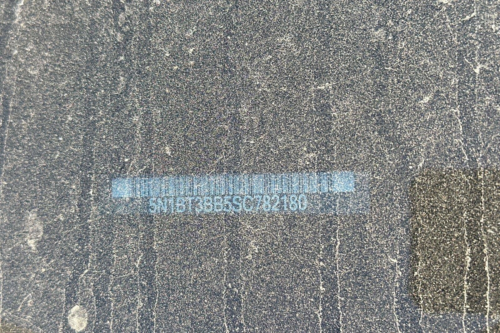 Certified 2025 Nissan Rogue SV AWD/4WD image 8
