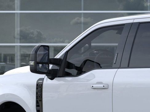 New 2025 Ford F250 Lariat w/ Lariat Ultimate Package image 21