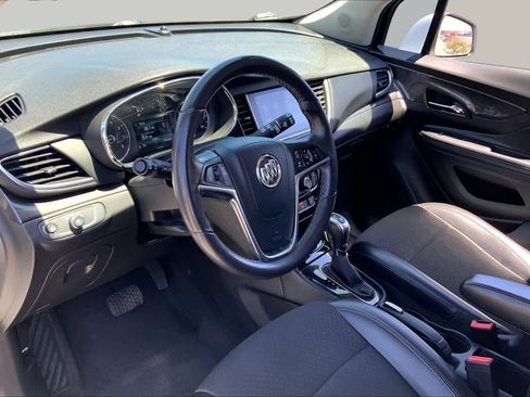 Used 2018 Buick Encore Preferred FWD image 17