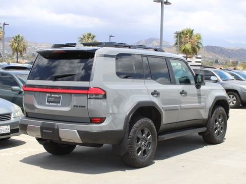 Certified 2025 Lexus GX 550 w/ Accessory Package (32) AWD/4WD image 21