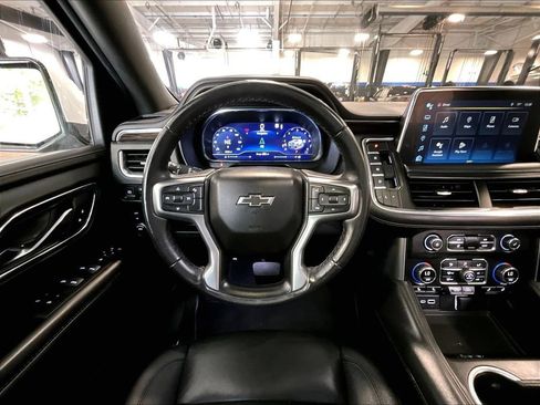 Used 2023 Chevrolet Suburban Z71 AWD/4WD image 18