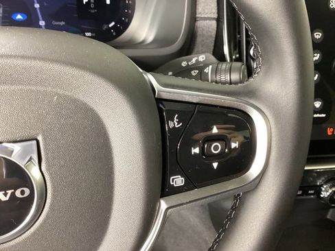 New 2026 Volvo XC90 B5 Core image 32