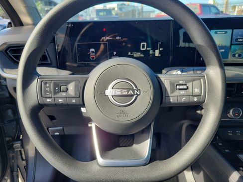 Certified 2025 Nissan Kicks SV w/ SV Premium Package image 22