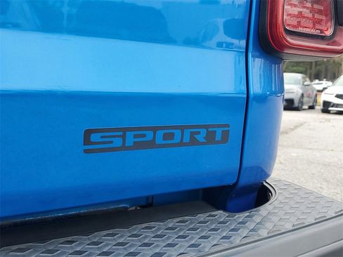 Used 2020 Jeep Gladiator Sport w/ Quick Order Package 24S image 9