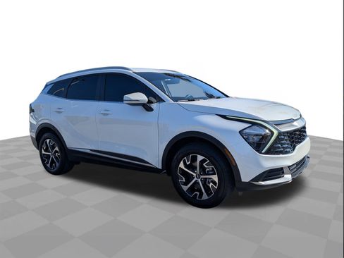 Used 2023 Kia Sportage EX image 2