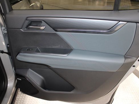 New 2026 GMC Acadia AT4 image 19