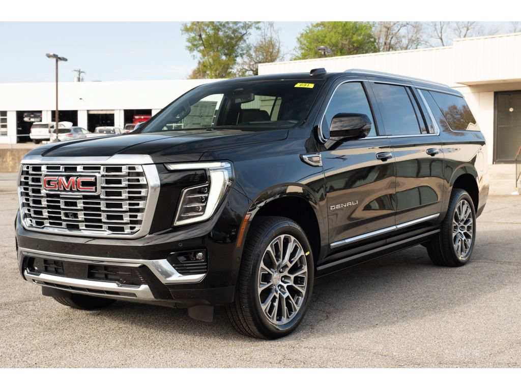 New 2026 GMC Yukon XL Denali w/ Sun & Power Step Package AWD/4WD image 4
