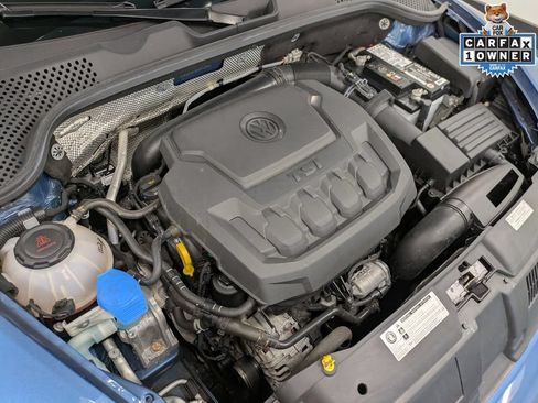 Used 2019 Volkswagen Beetle 2.0T SE FWD image 34