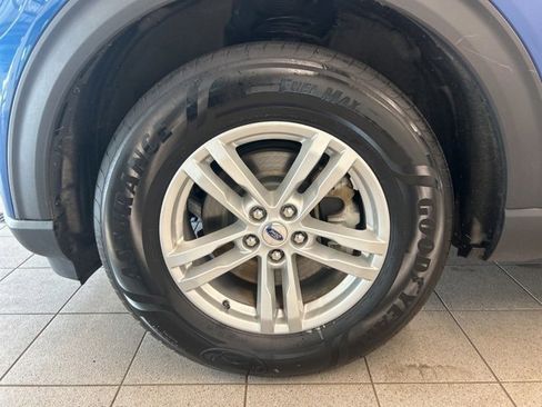 Used 2021 Ford Explorer XLT w/ Equipment Group 202A image 9