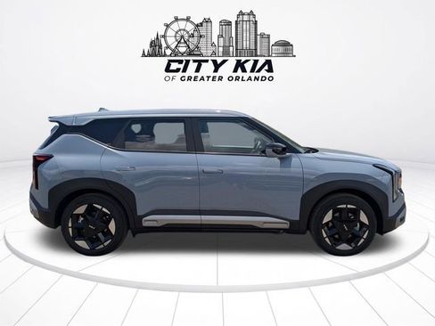 New 2027 Kia Seltos S FWD image 8