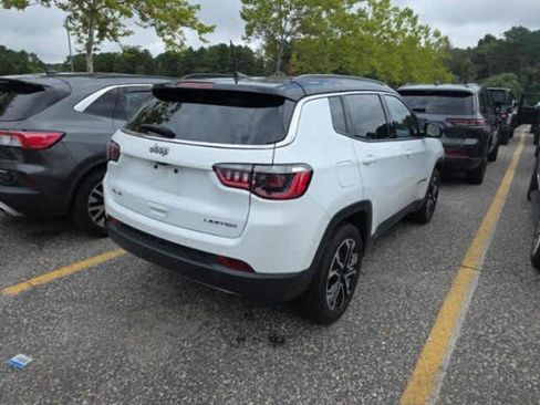 Used 2023 Jeep Compass Limited AWD/4WD image 4