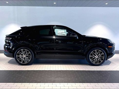 New 2026 Porsche Cayenne Coupe AWD/4WD image 8