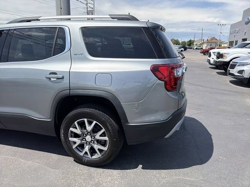 Used 2023 GMC Acadia SLT AWD/4WD image 7
