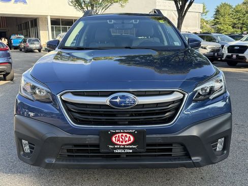 Used 2022 Subaru Outback Premium image 3