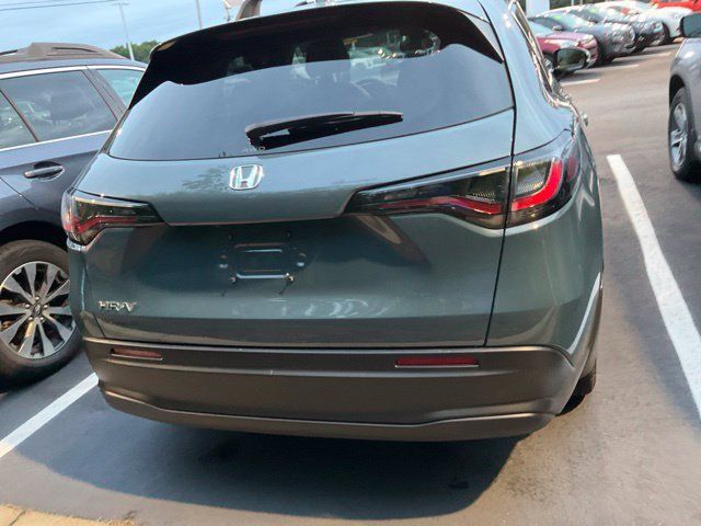 Used 2027 Honda HR-V LX image 7