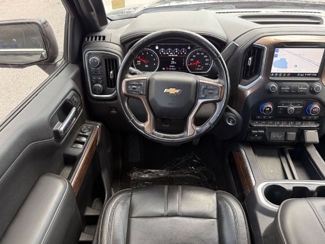 Used 2020 Chevrolet Silverado 1500 High Country w/ Technology Package AWD/4WD image 14