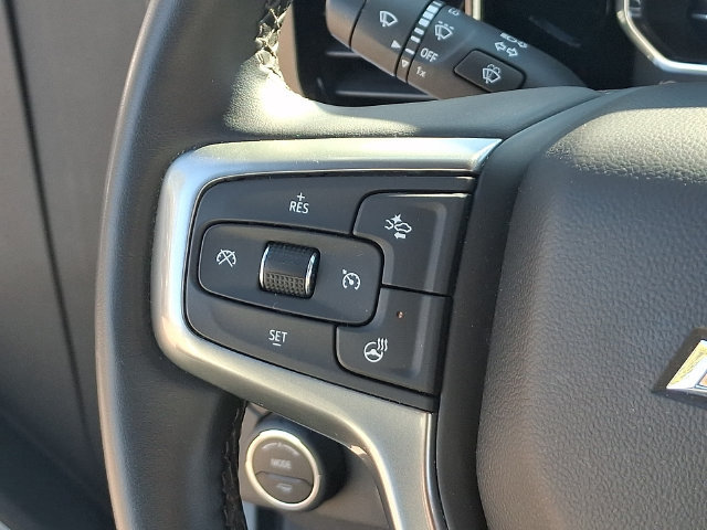 Used 2023 Chevrolet Silverado 1500 LT AWD/4WD image 7