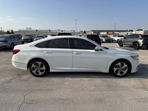 Used 2018 Honda Accord EX-L image 8