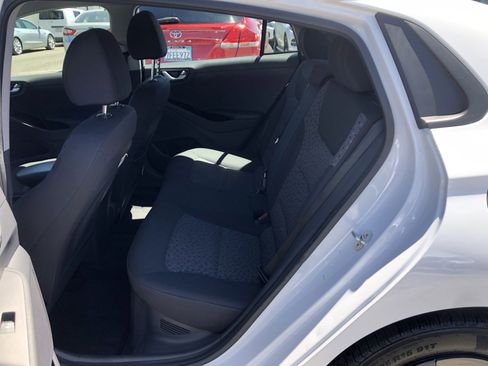 Used 2019 Hyundai Ioniq Blue FWD image 12