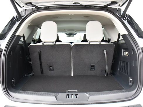 Used 2026 Ford Explorer Active w/ Active Comfort Package AWD/4WD image 19