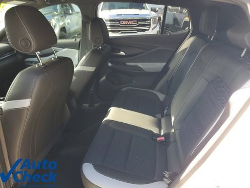 Used 2024 Buick Envista Preferred w/ Convenience II Package FWD image 12