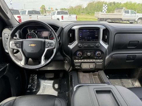 Used 2019 Chevrolet Silverado 1500 LTZ w/ LTZ Premium Package AWD/4WD image 17