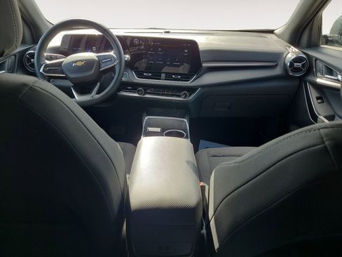 Used 2025 Chevrolet Equinox LT FWD image 10