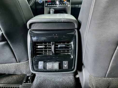 Used 2022 Toyota Avalon Limited w/ Advanced Safety Package FWD image 28