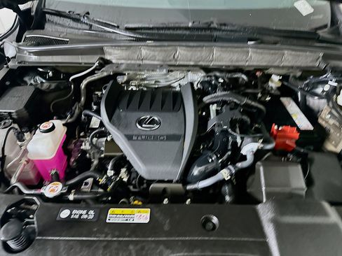 Used 2024 Lexus RX 350 Premium w/ Accessory Package (Z1) image 34